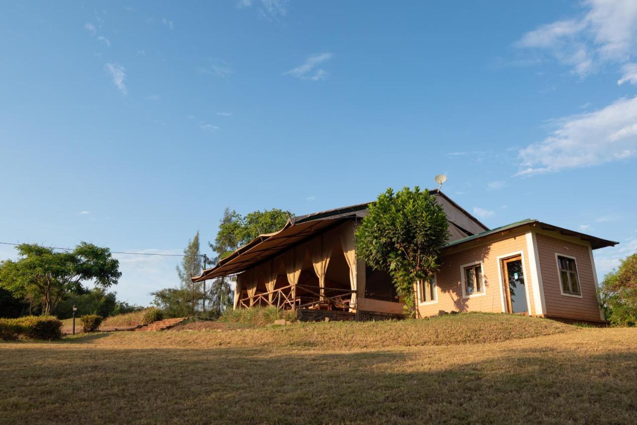 Pembeni Rhotia Villa Karatu Exteriör bild